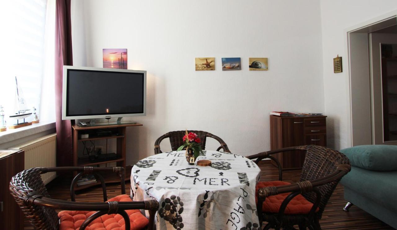 Ferienwohnung Familienwohnung Kröpelin Exterior foto